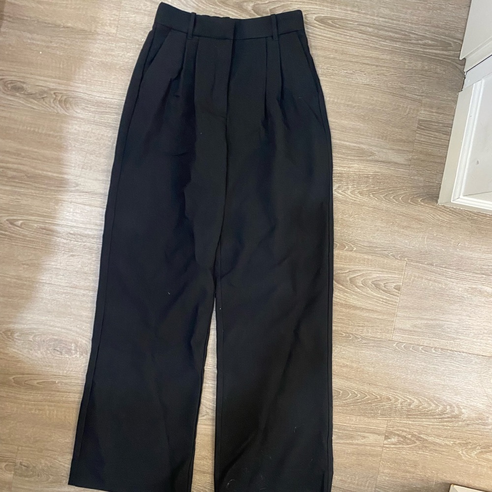 BRAND NEW ABERCROMBIE TROUSERS